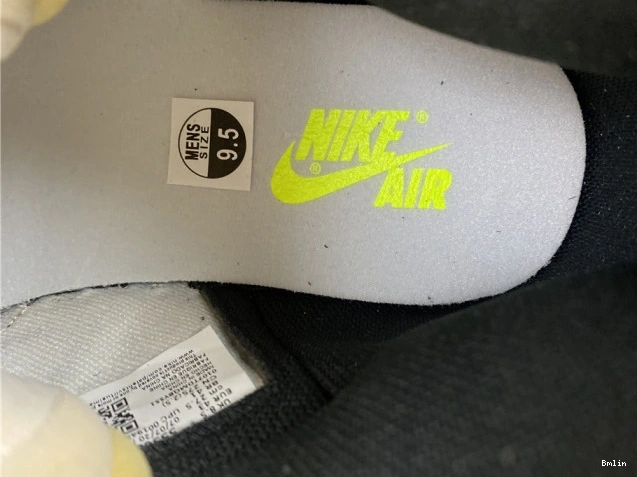 Bmlin AIR 555088-118 RETRO GOLD' 1 HIGH JORDAN 'VOLT OG 0701